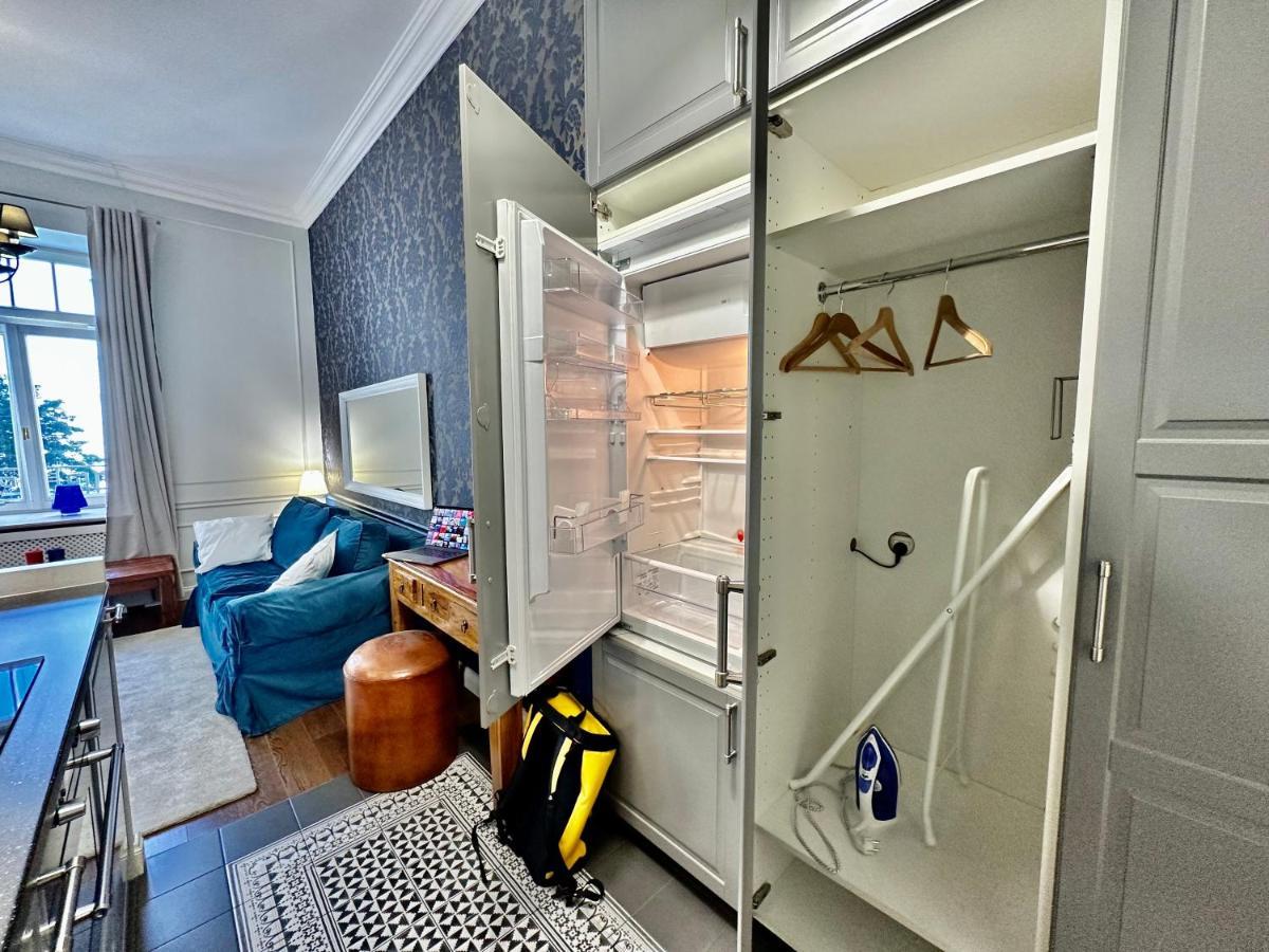 Ferienwohnung Decor Metro Wifi 300 Mbs 65Tv Netflix Hbo Warschau Exterior foto